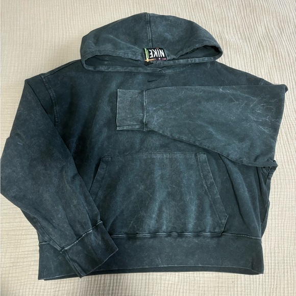 Nike sportswear set - Picture 2 of 3